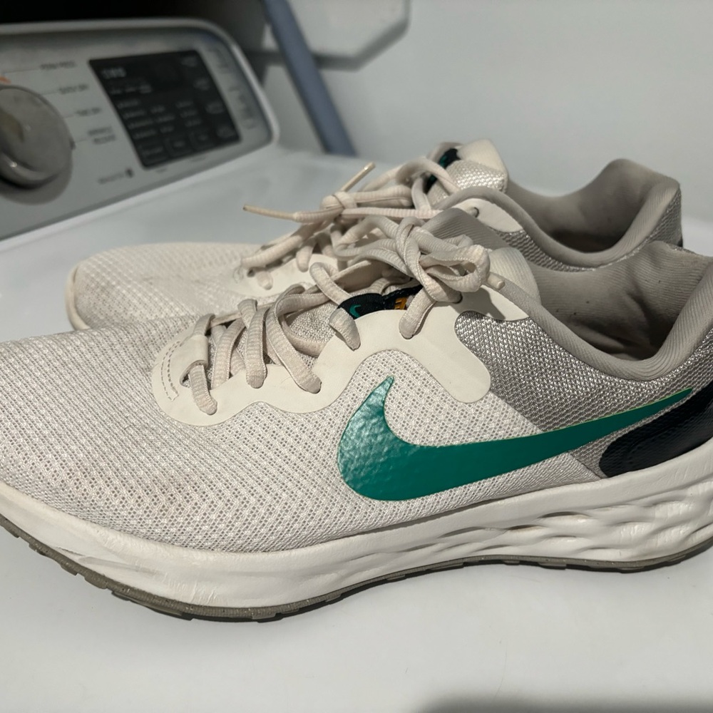 Nike shoes